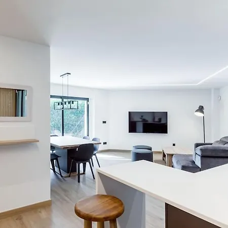 Piso De Lujo A 300m De La Playa Apartamento *