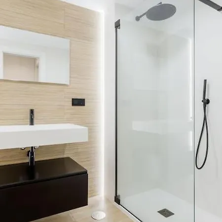 Piso De Lujo A 300m De La Playa Apartamento
